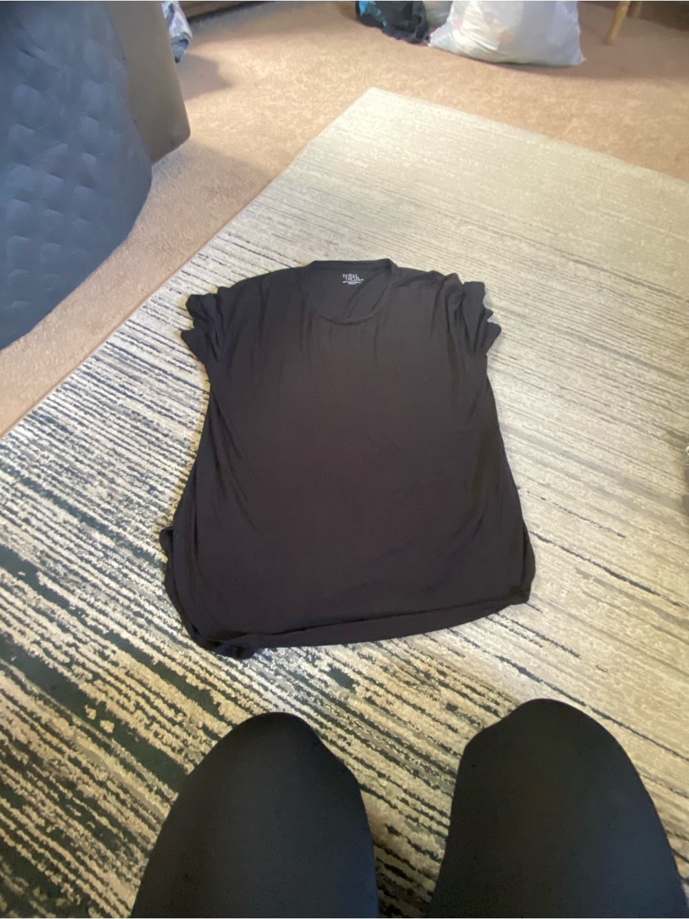 Time and Tru Black Short Sleeve Crew Neck Tee